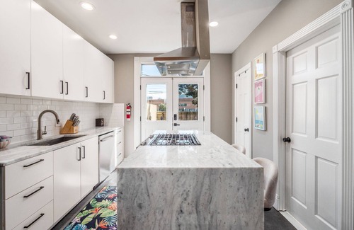 Downtown Columbus Casa | The Pop Fusion Pad in Short North