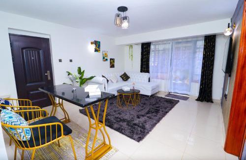 Nairobi Apartamento | The Porch Lounge Westlands Sarit Center