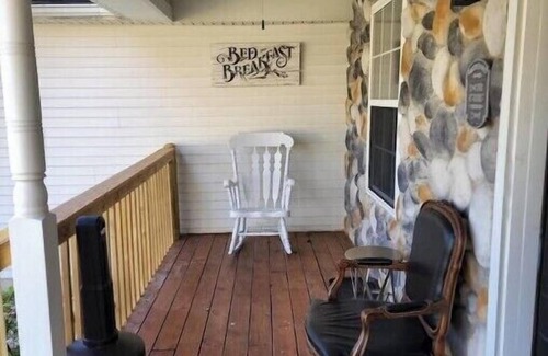 Reeders Casa | The Porter Estates Welcomes you.