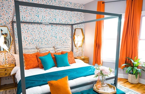 Belleville Apartamento | The Posh Lounge ( King Bed & Fire Place)