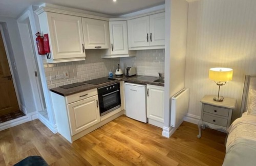 Kinsale Apartamento | Apartamento-Baño Privado-Apartment 1