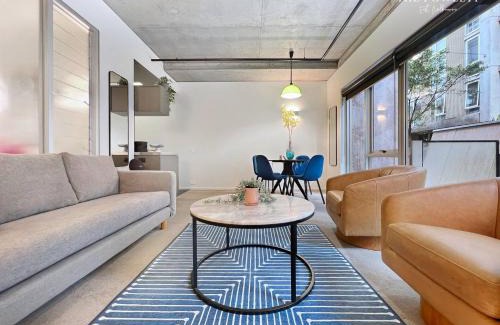 East Melbourne Apartamento | The Powlett - East Melbourne by Ready Set Stay