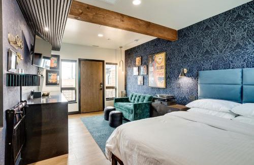 Newport Hotel | The Prima at The Louie Boutique Motel, Walk to Everything! Dog Friendly!
