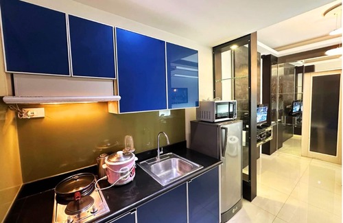 Santo Cristo Apartamento | THE PROMENADE - SM North Edsa QC Manila