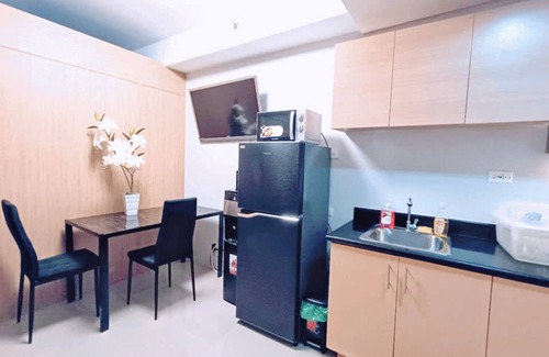 Santo Cristo Apartamento | THE PROMENADE - SM North Edsa QC Manila