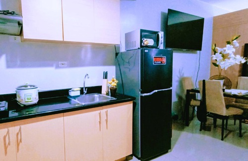 Santo Cristo Apartamento | THE PROMENADE - SM North Edsa QC Manila