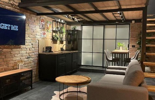 Fagaras Apartamento | The Public Aparthotel 2