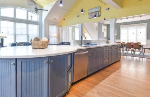 Bethany Beach Casa | The Purple House 7 BR in Bethany Beach