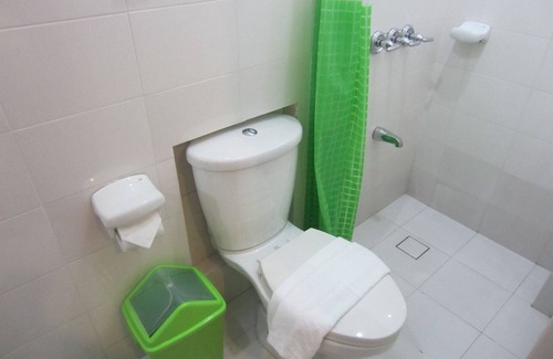 Paranaque Cama Y Desayuno | The Purple Tree Bed & Breakfast
