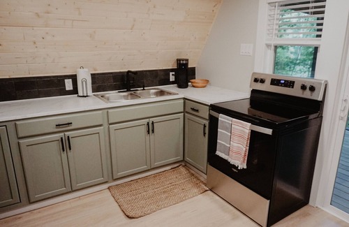 Dunlap Cabina | The Quail House near Fall Creek Falls State Park