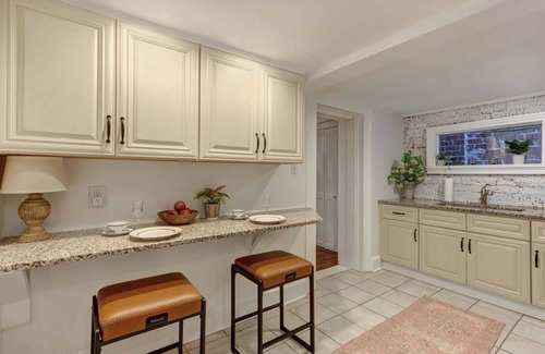 Historic Downtown Savannah Apartamento | The Quaint Quarters on Jones, Historic | Quiet