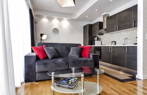 Gare Apartamento | The Queen Luxury Apartments - Villa Fiorita