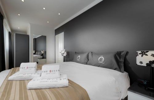 Gare Apartamento | The Queen Luxury Apartments - Villa Fiorita