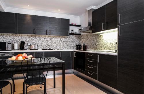 Gare Apartamento | The Queen Luxury Apartments - Villa Cortina