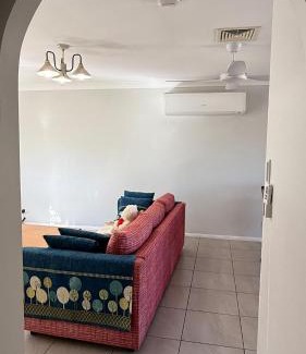 Collingwood Park Casa | The Queen Nest Family House Unit 1