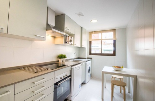 El Cabanyal Apartamento | "The QUEEN" New, fancy and relaxing. Beach & WIFI