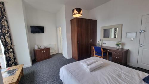 Roker Hotel | The Queen Vic Hotel