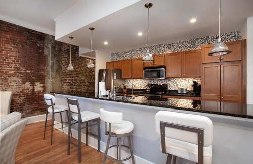 Old City Apartamento | The Quiet Old City Hideout