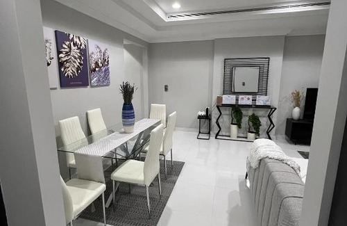 Doha Apartamento | The R apartment Manage by: The Key