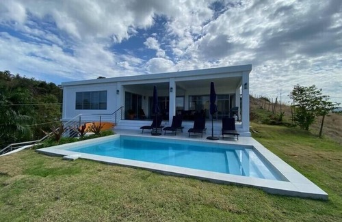 Puntas Casa | The Ranch At La Joya is a three bedroom modern farm house at Tres Palmas Estates