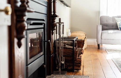 Stanthorpe Casa | The Ranch-pool Table, Table Tennis, Firepit, Piano