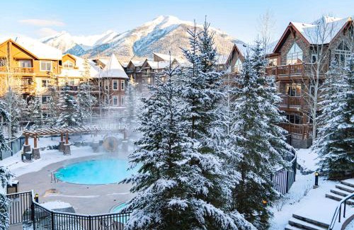 Canmore Casa | The Raven Suite at Stoneridge Mountain Resort