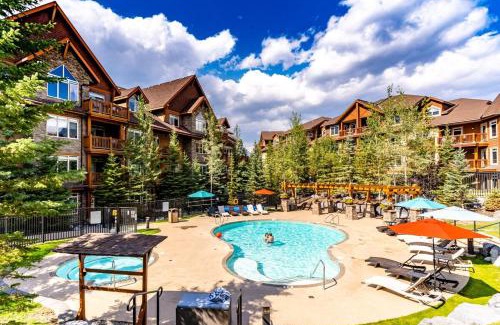 Canmore Casa | The Raven Suite at Stoneridge Mountain Resort