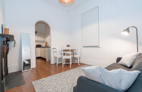Newtown Casa | The Rawson House at the heart of Newtown