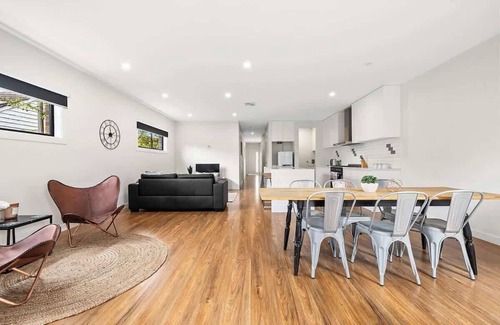 Clayton Casa | The Rayhur Residence - Modern Family Townhouse