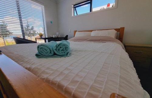 Hamilton Casa | The Red Door Homestay