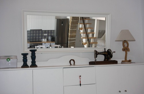 Kallithea Casa | The Red Door in Koskinou