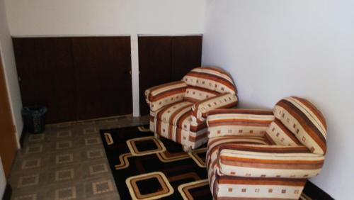 Bella Vista Hotel | The Red Hut Inn