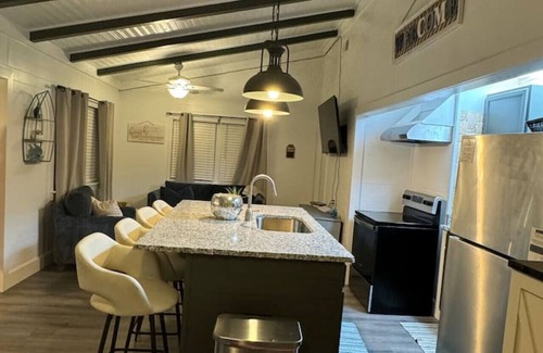 Galveston Casa | The Reel Escape of Bolivar
