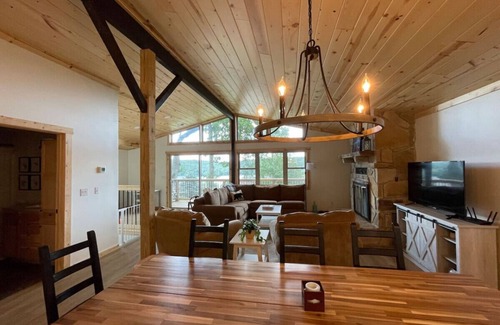 Alpine Lake Apartamento | The Refuge-lake views at Alpine Lake