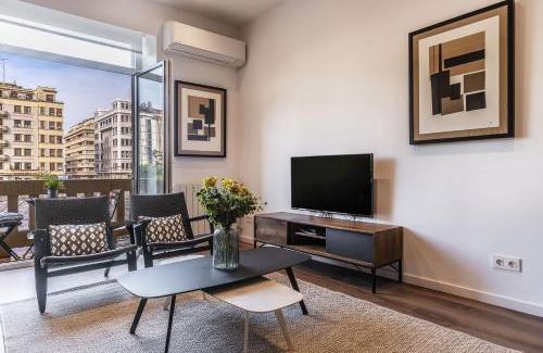 Gros Apartamento | The Rentals Collection - Joy