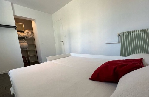 Saint-Martin-d'Heres Apartamento | The Republican soft touch 🪶 #DP