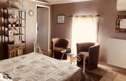 Chamaret Cama Y Desayuno | The residence of aromas