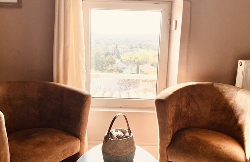 Chamaret Cama Y Desayuno | The residence of aromas