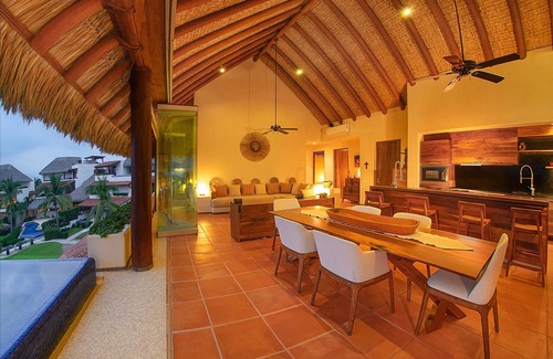 Ixtapa - Zihuatanejo Hotel | The Residences at Las Palmas