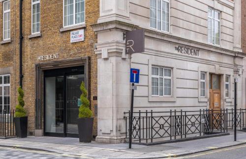 Westminster Hotel | The Resident Victoria