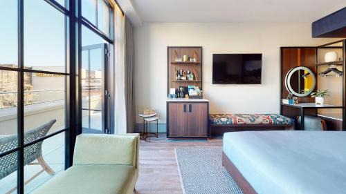 Downtown Asheville Hotel | The Restoration Asheville