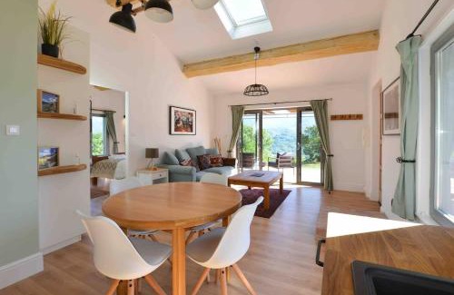 Roquefixade Apartamento | The Restoration Place Pyrenees