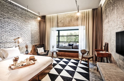 Khao Takiab Hotel | The Restro