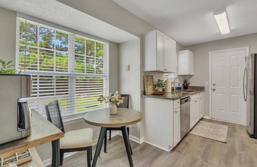 Pooler Casa | The Retreat at blue lake w/movie theater