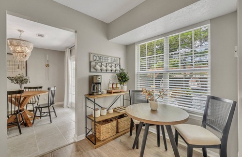 Pooler Casa | The Retreat at blue lake w/movie theater