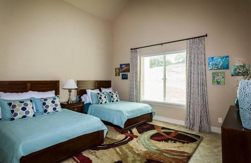Spring Branch Casa | The Retreat at Hidden Falls