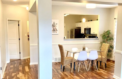 Gray's Creek Casa | The Retreat in Lakeland - Private Patio & Two Car Garage