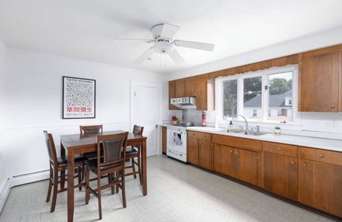 Syracuse Apartamento | The Retreat on James - 10 mins to Downtown, Mall, SU!