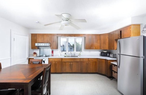 Syracuse Apartamento | The Retreat on James - 10 mins to Downtown, Mall, SU!