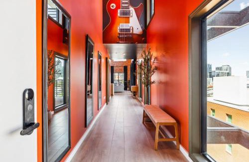 Downtown Nashville Casa | The Rhythm and Rooftop Penthouse Walk To Broadway with Pool and Amazing Views